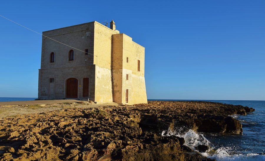 File:Ostuni, provincia di Brindisi.jpg