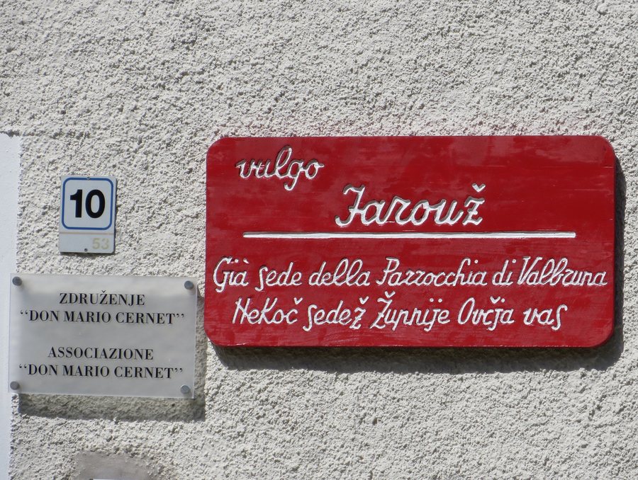 File:Valbruna Italy - Oeconym.jpg