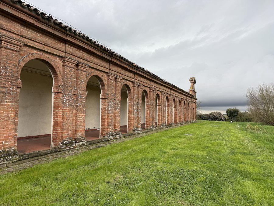 File:Portico, Delizia del Verginese, Gambulaga.jpg