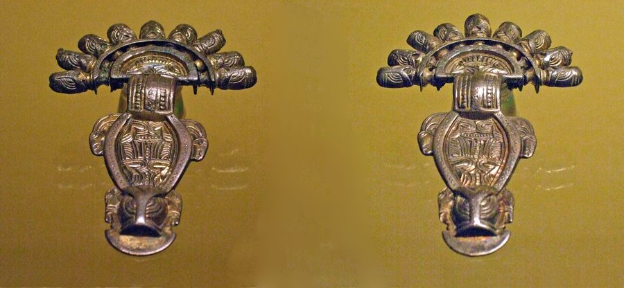 File:Lombard fibulae from Romans d'Isonzo, Italy.jpg