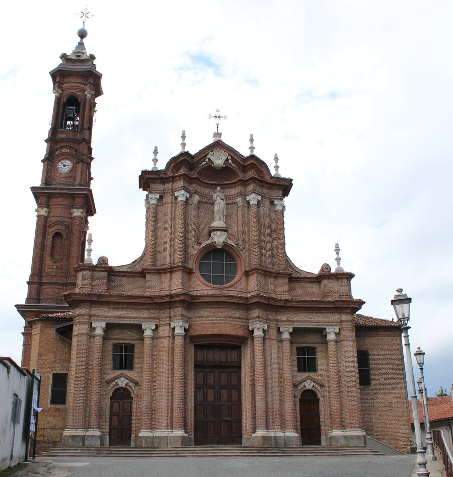 File:Cambiano - Chiesa-001.JPG