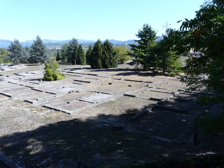 File:Libarna (Serravalle Scrivia)-area archeologica e rinvenimenti città romana1.jpg
