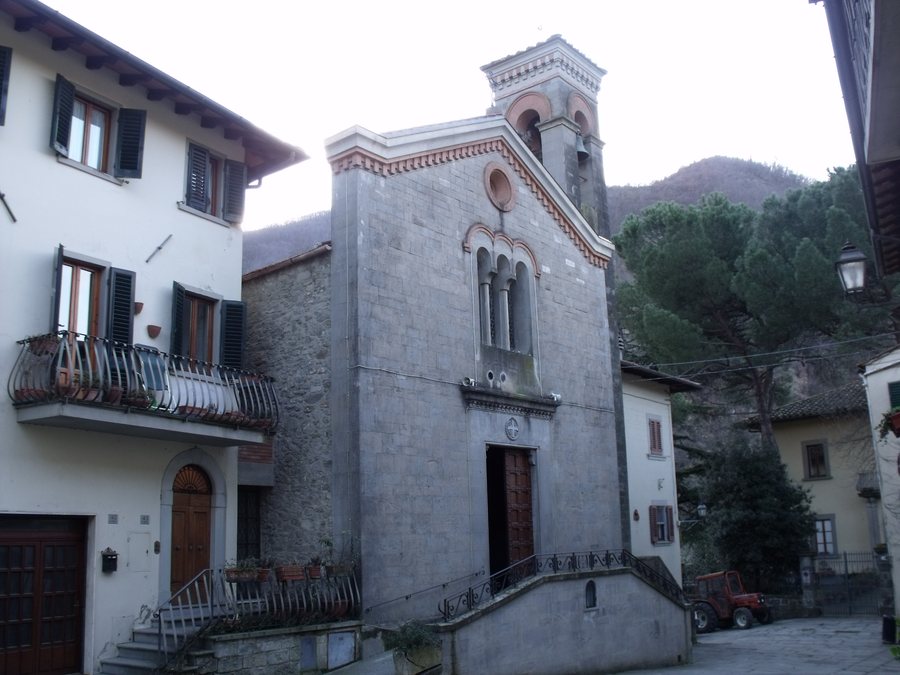 File:Santissima Concezione, chiesa di Londa, Toscana.jpg