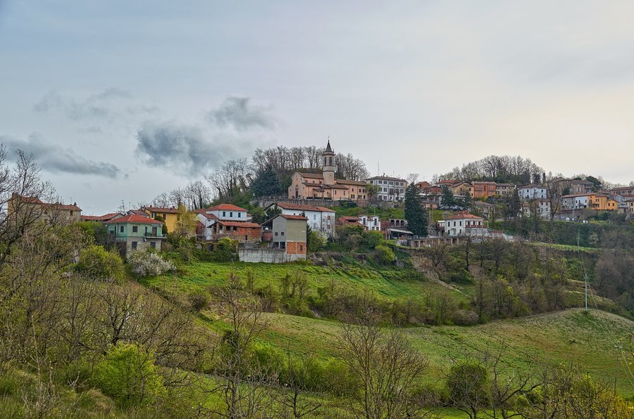 File:Montemarzino - panoramio.jpg