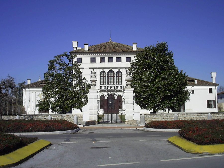 File:Villa Minelli (Ponzano Veneto).JPG