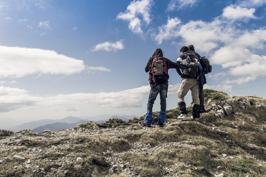 File:Filignano hikes (Unsplash).jpg