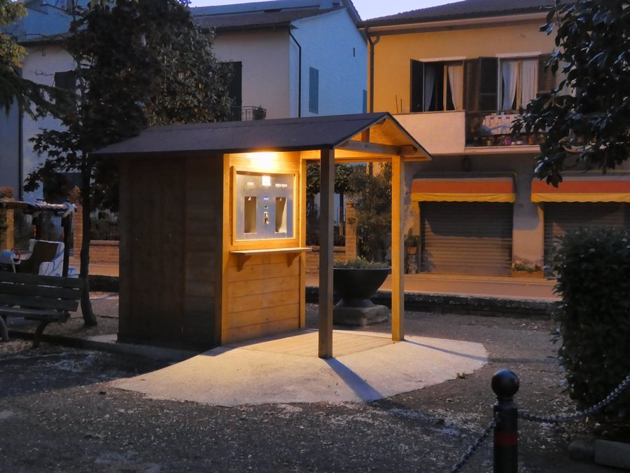 File:Casina dell'acqua a Montepulciano Stazione (Montepulciano) 03.jpg