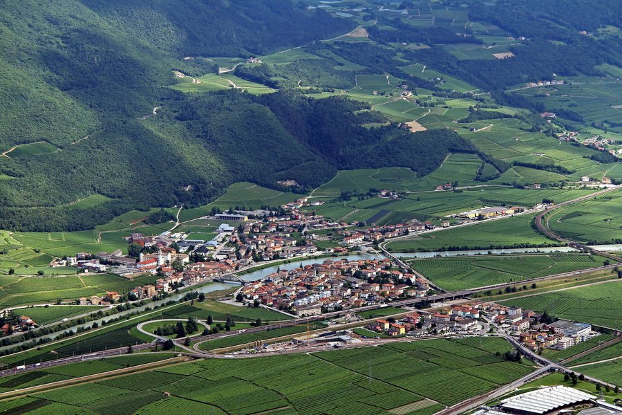 File:San Michele all'Adige-panorama from west.jpg