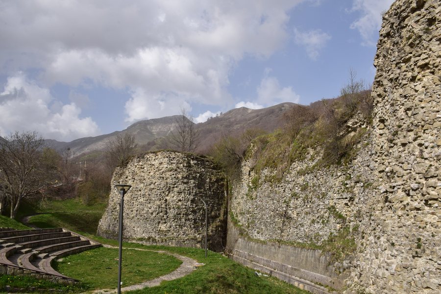 File:La Rocca di Cittareale.jpg