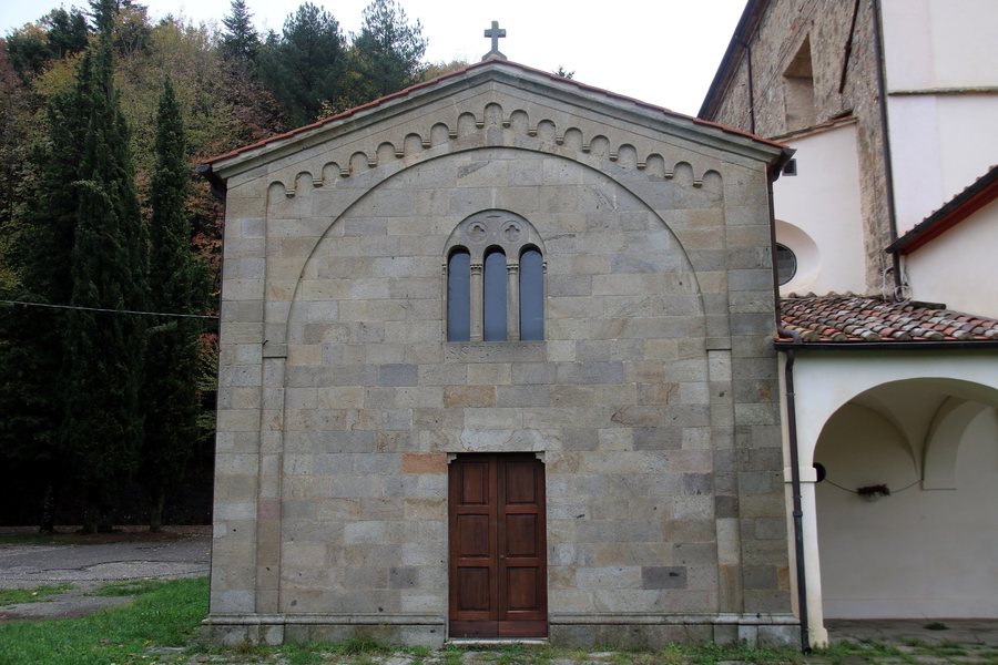 File:Cappella di Santo Stefano (Selva, Santa Fiora), esterno 01.jpg