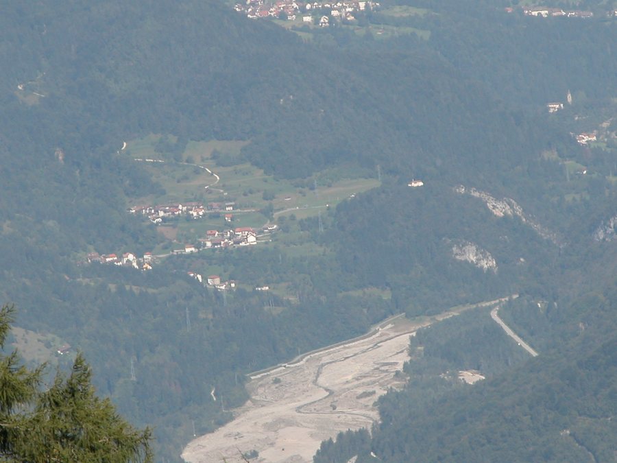 File:PANORAMA DI RAVEO - panoramio.jpg
