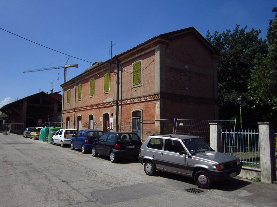 File:The ancient tramway station in Pieve di Cento Bologna Italy.jpg
