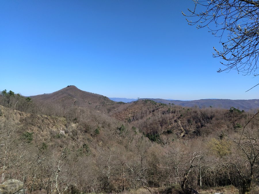 File:Cantagallo, Migliana, Monte Castiglioni dal sentiero CAI 38.jpg