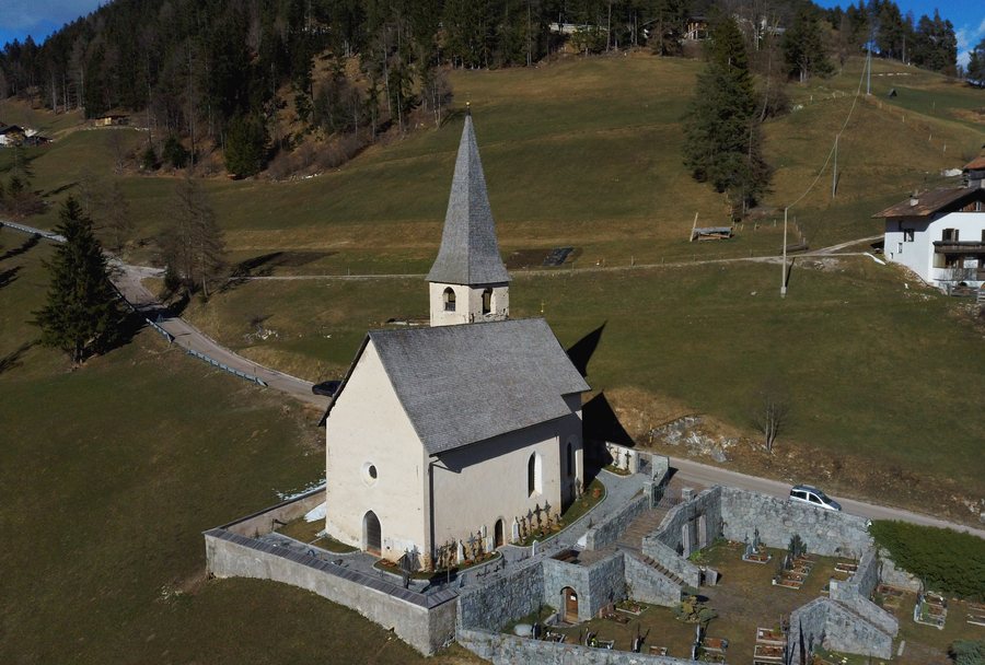File:Senale-San Felice, chiesa di San Cristoforo 04.jpg