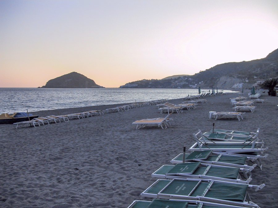 File:Spiaggia dei Maronti - Barano d'Ischia, Naples, Italy - April 26, 2002.jpg