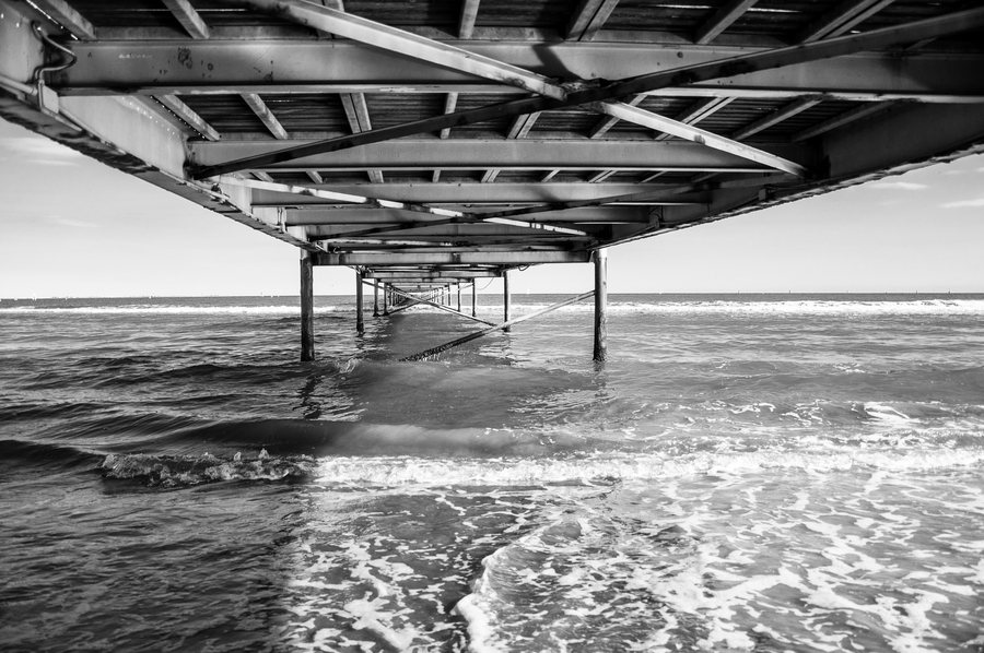 File:Pontile del Lido di Volano - Comacchio.jpg
