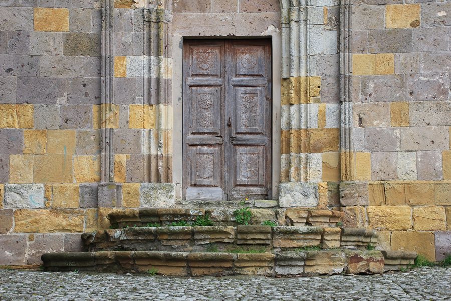 File:Sardara - Chiesa di San Gregorio (08).JPG