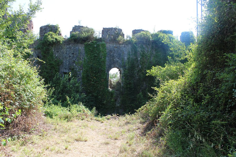 File:Castello di Ripafratta.JPG