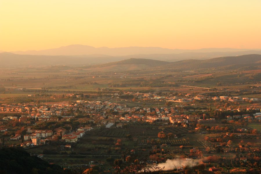 File:Bagno di Gavorrano al tramonto.JPG
