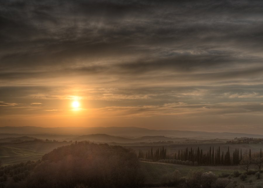 File:Sunset - Castellina in Chianti, Siena, Italy - April 5, 2015 02.jpg