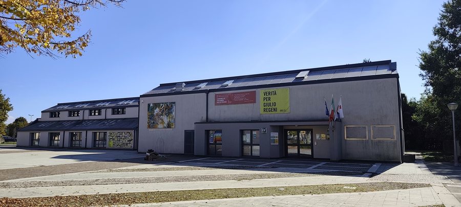 File:Municipio di Fiumicello Villa Vicentina.jpg