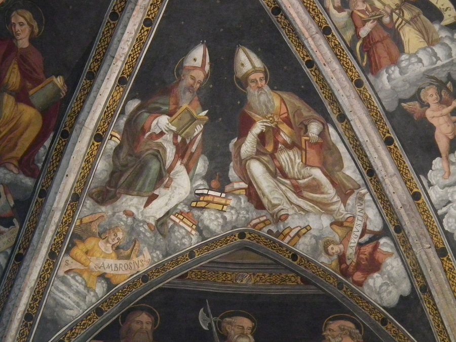 File:Pinzolo, San Vigilio, interior frescos 021.JPG