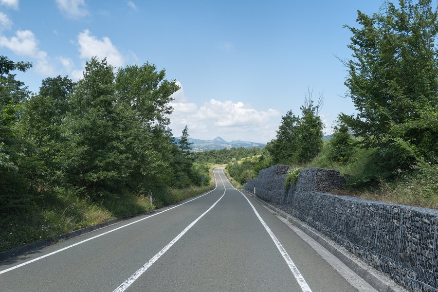 File:Via delle Capanne - Castiglione dei Pepoli, Bologna, Italia - 2 Luglio 2023 01.jpg