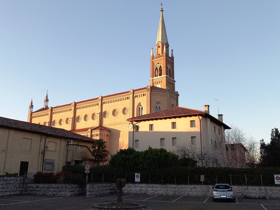 File:Chiesa di San Giovanni Battista (San Giovanni - Casarsa della Delizia) - vista da sud-est.jpg