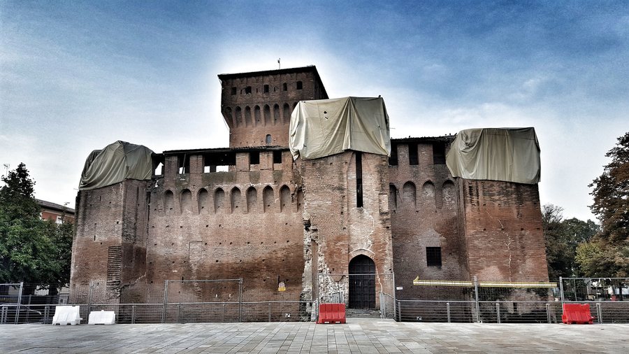 File:Rocca Estense di San Felice Sul Panaro situazione dal 20-29 05 2012.jpg