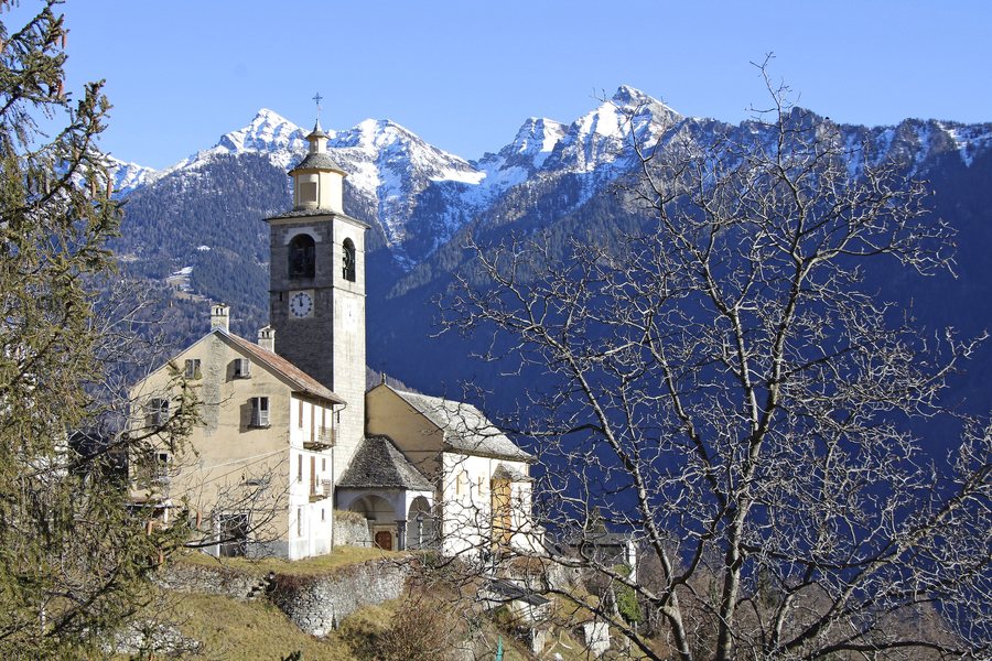 File:Crodo - Chiesa di San Giacomo nella frazione Mozzio.JPG