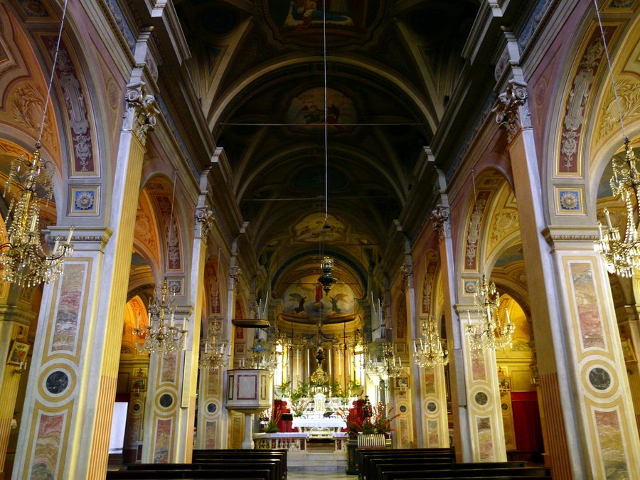 File:Fresonara-chiesa natività di maria vergine-navata centrale.jpg