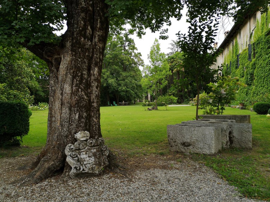 File:Giardino Castello Strassoldo di Sopra 20190711.jpg