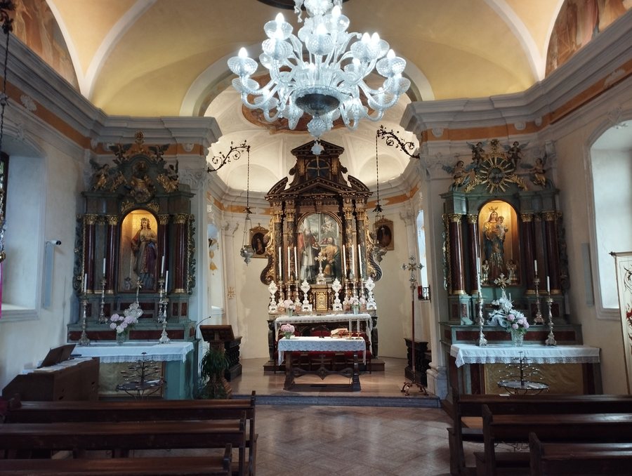 File:Chiesa di Ligosullo.jpg