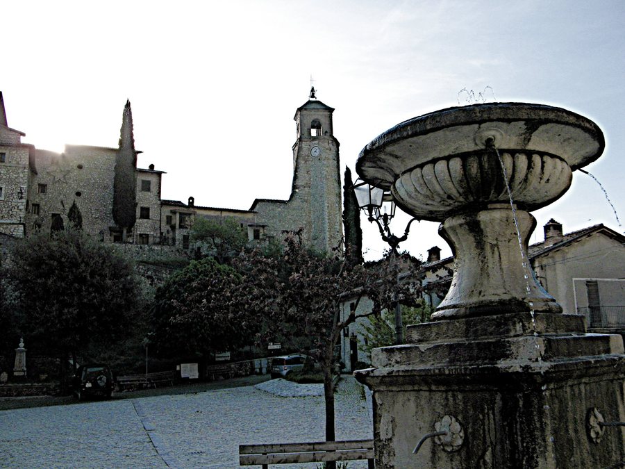 File:Morning in Greccio (3543804906).jpg