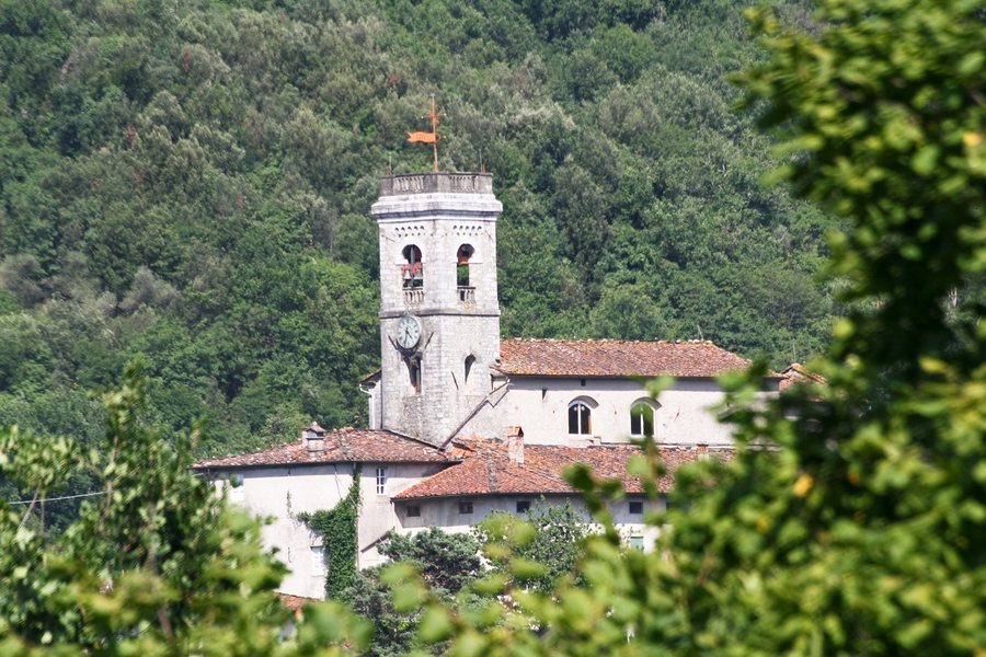File:Church in Partigliano.jpg