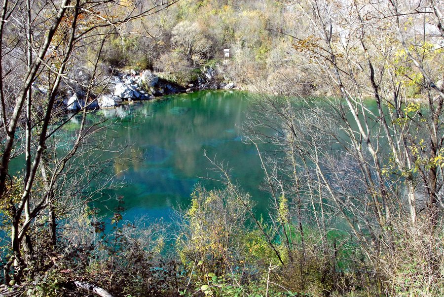 File:Forgaria nel Friuli Laghetto di Cornino 01112007 07.jpg