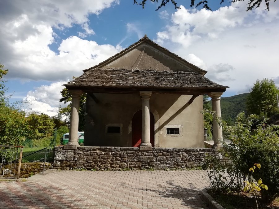 File:Chiesa di San Rocco a Vidiciatico 1.jpg