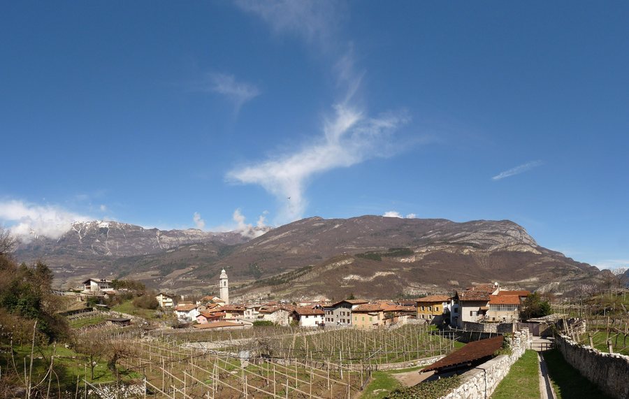 File:Volano-panorama from south.jpg
