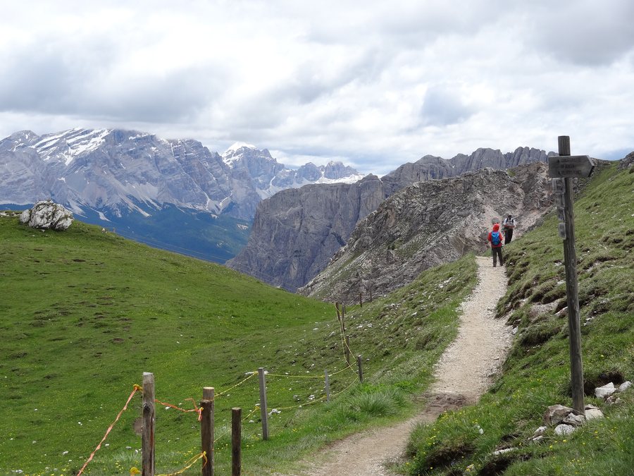 File:39030 San Martin de Tor, Province of Bolzano - South Tyrol, Italy - panoramio (1).jpg