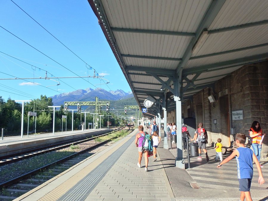 File:Bruneck, Bahnhof.JPG