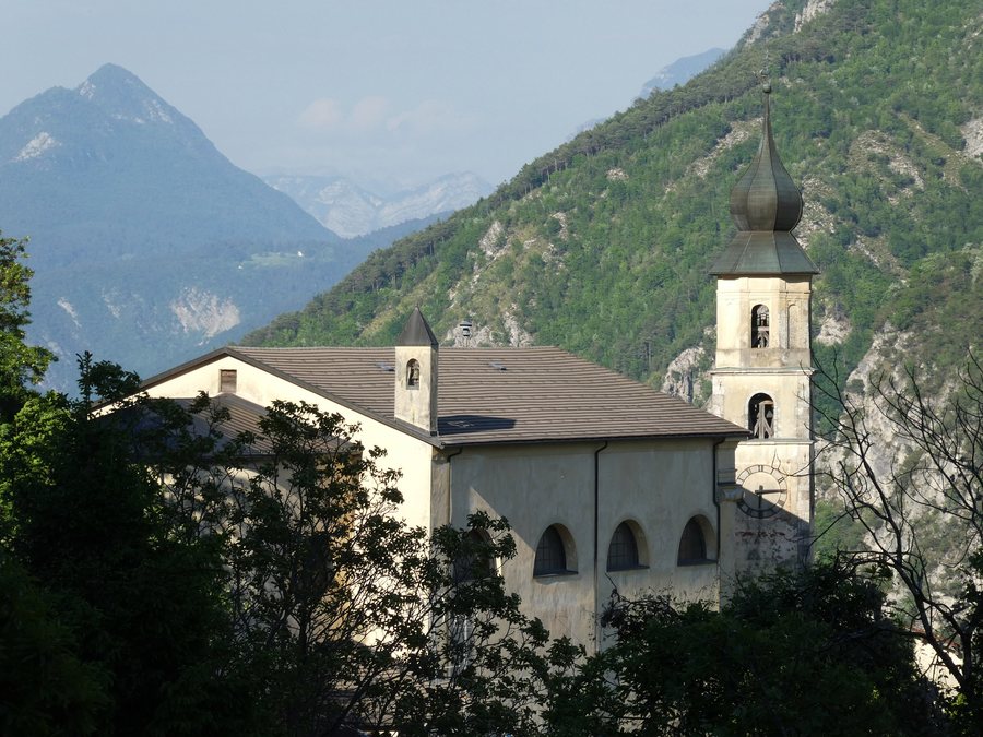 File:Centa San Nicolò, chiesa di San Nicolò nuova.jpg