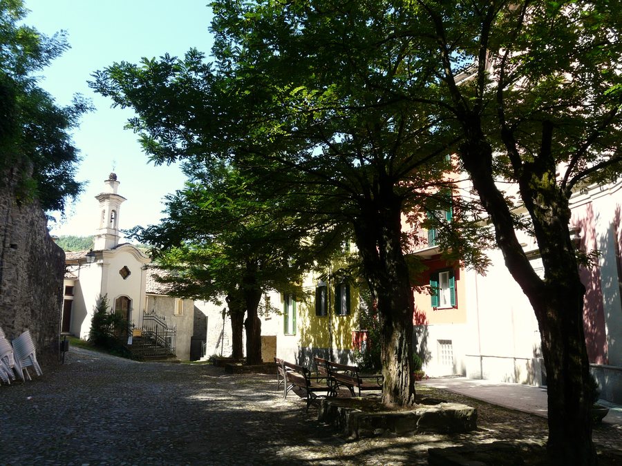 File:San Sebastiano Curone-centro storico3.jpg