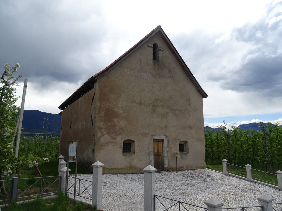 File:Nanno, chiesa dei Santi Fabiano e Sebastiano 01.jpg
