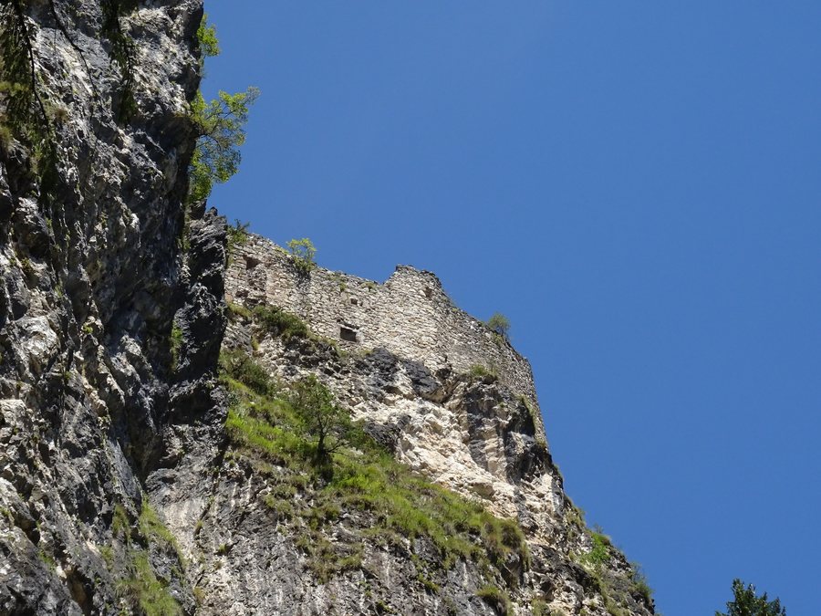 File:Castel Pietra di Tonadico 08.jpg