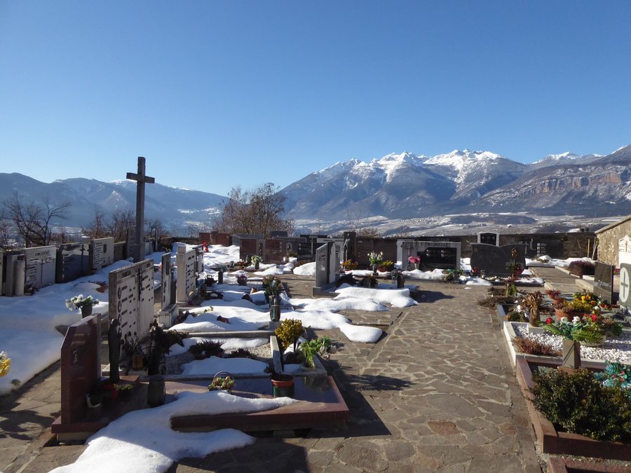 File:Cimitero di Torra 01.jpg