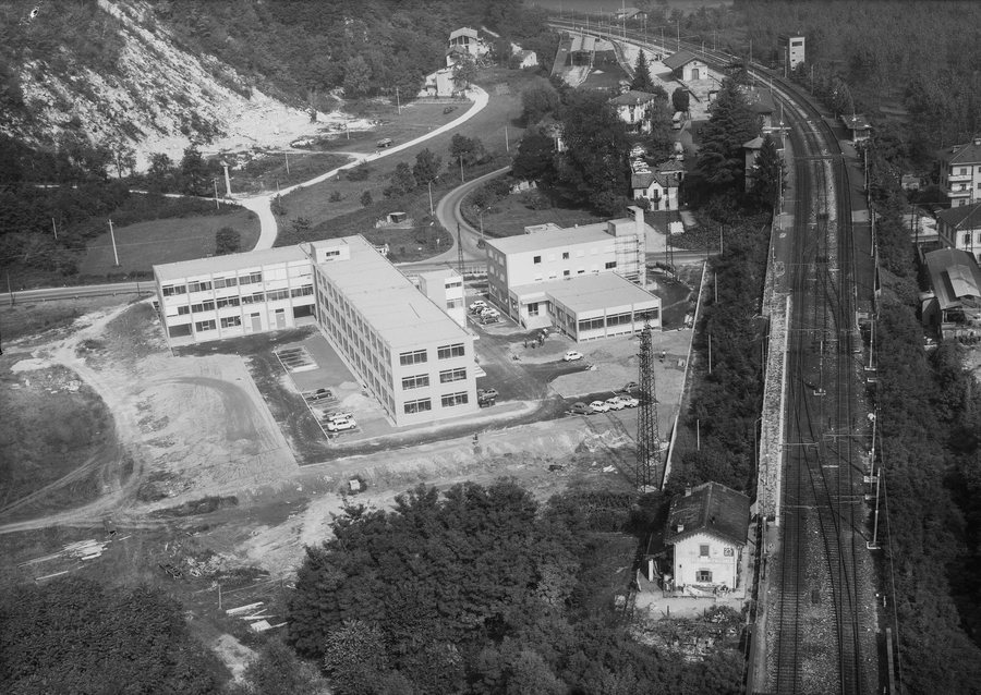 File:ETH-BIB LBS IN-051086-03 Verbania-Fondotoce 260969.jpg